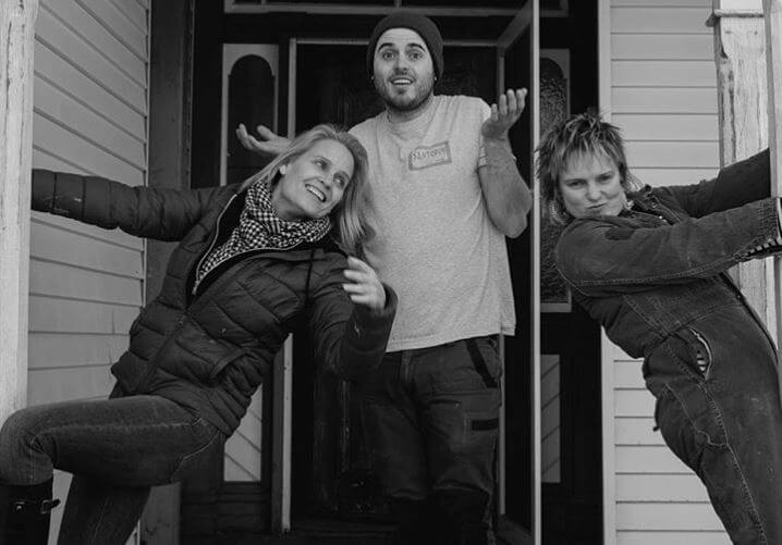 Carly with her mother, Shaynna Blaze, and brother, Jesse Thomas Kenneally.